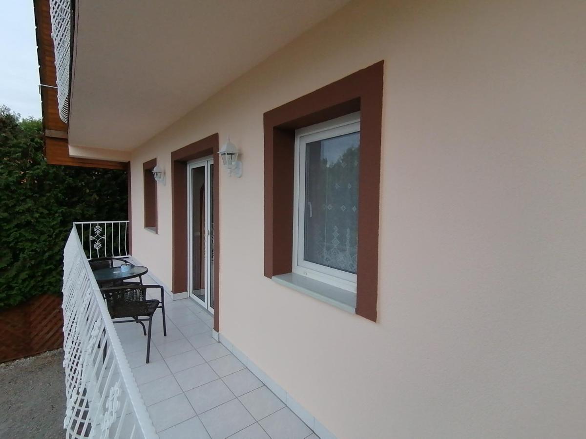 Magdalena Apartmanhaz ヘーヴィーズ エクステリア 写真