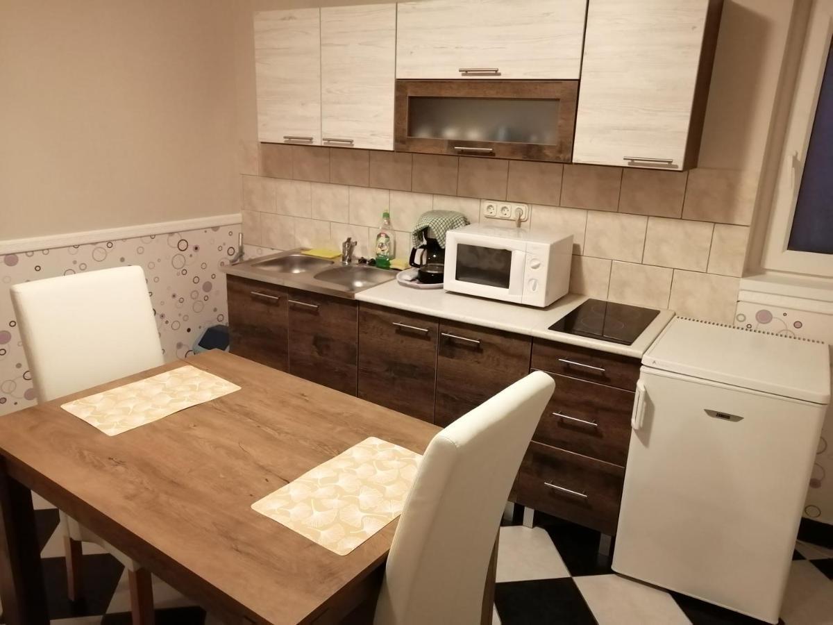 Magdalena Apartmanhaz ヘーヴィーズ エクステリア 写真