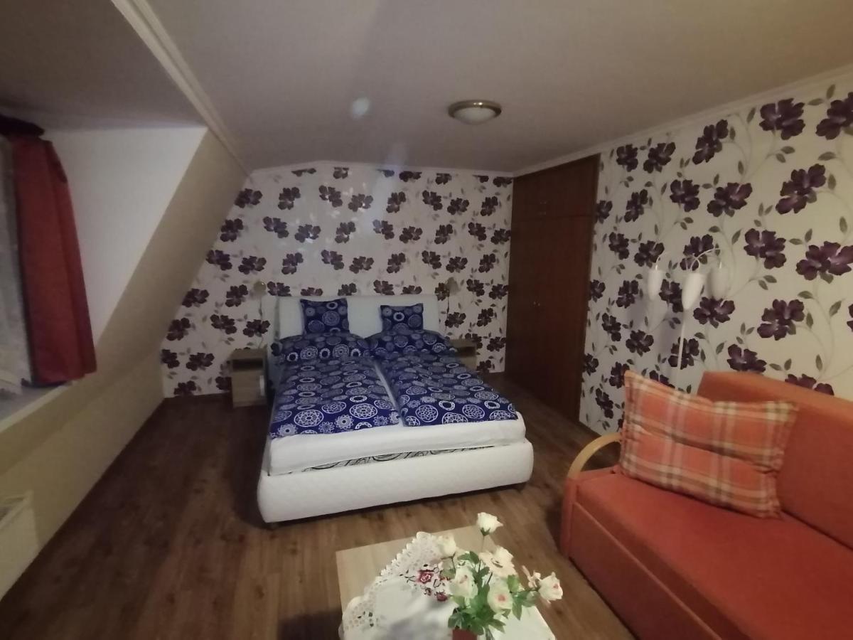 Magdalena Apartmanhaz ヘーヴィーズ エクステリア 写真