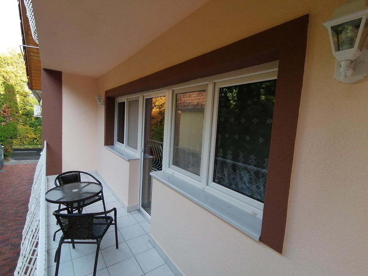 Magdalena Apartmanhaz ヘーヴィーズ エクステリア 写真