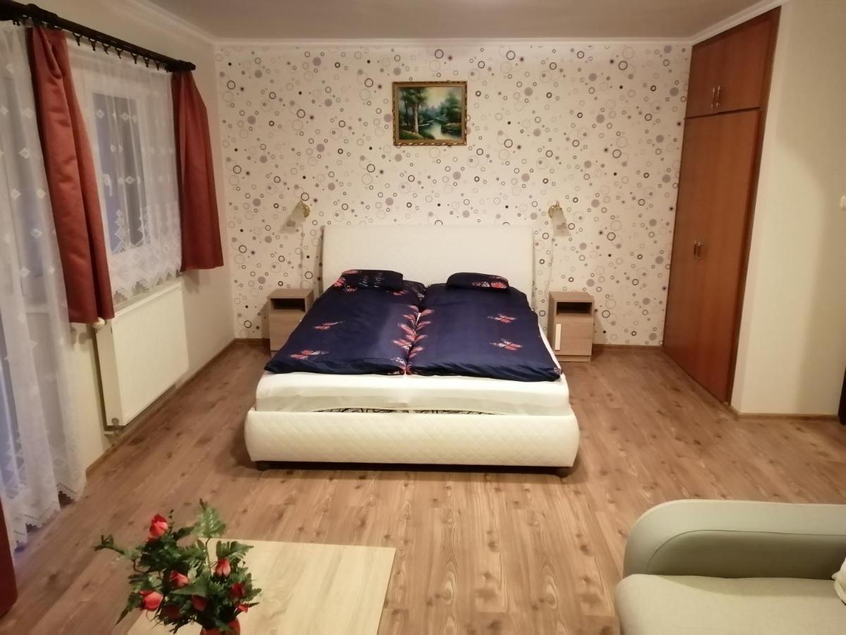 Magdalena Apartmanhaz ヘーヴィーズ エクステリア 写真